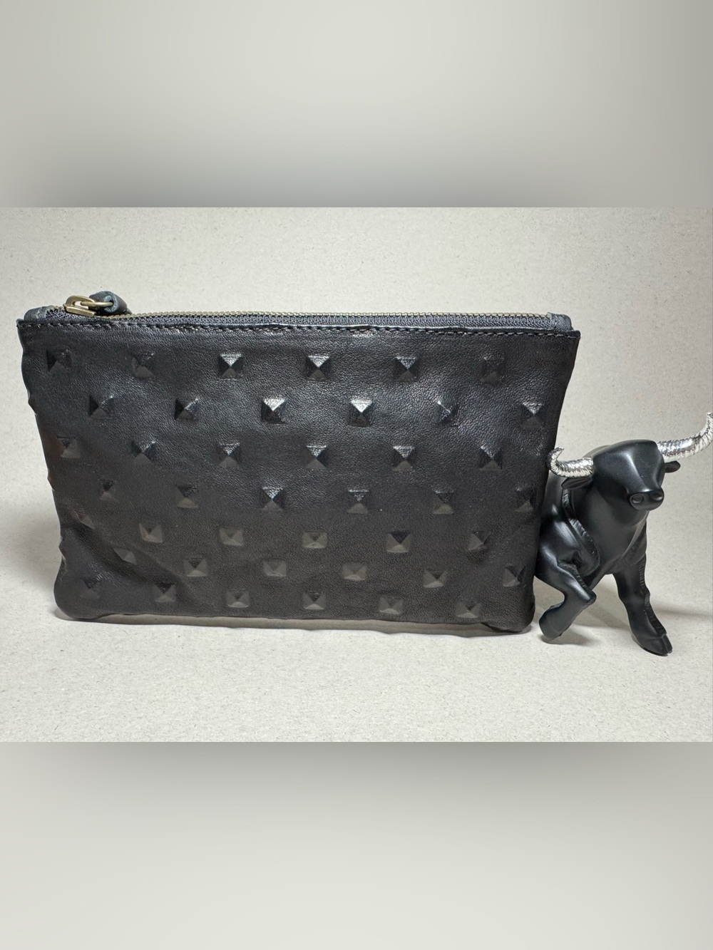 Men’s Black Stud-Pattern Leather Toiletry Bag